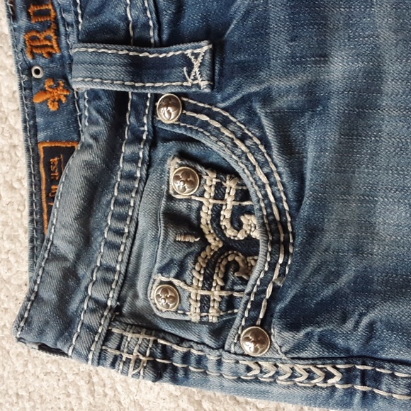Rock Revival Jeans - Picture 6 of 9